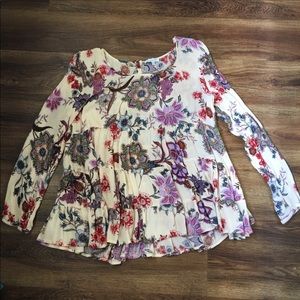 Floral top from Buckle